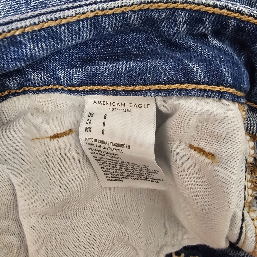 AEO Distressed Shorts - Picture 3 of 3